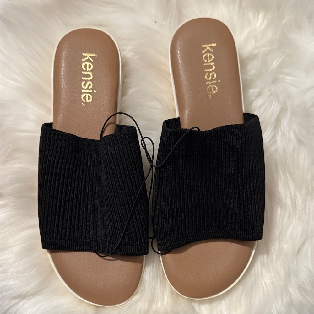 Kensie Black and Tan Women's Sandals Size 7